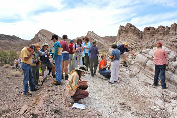 Rockin' Around New Mexico A geology for K12 teachers