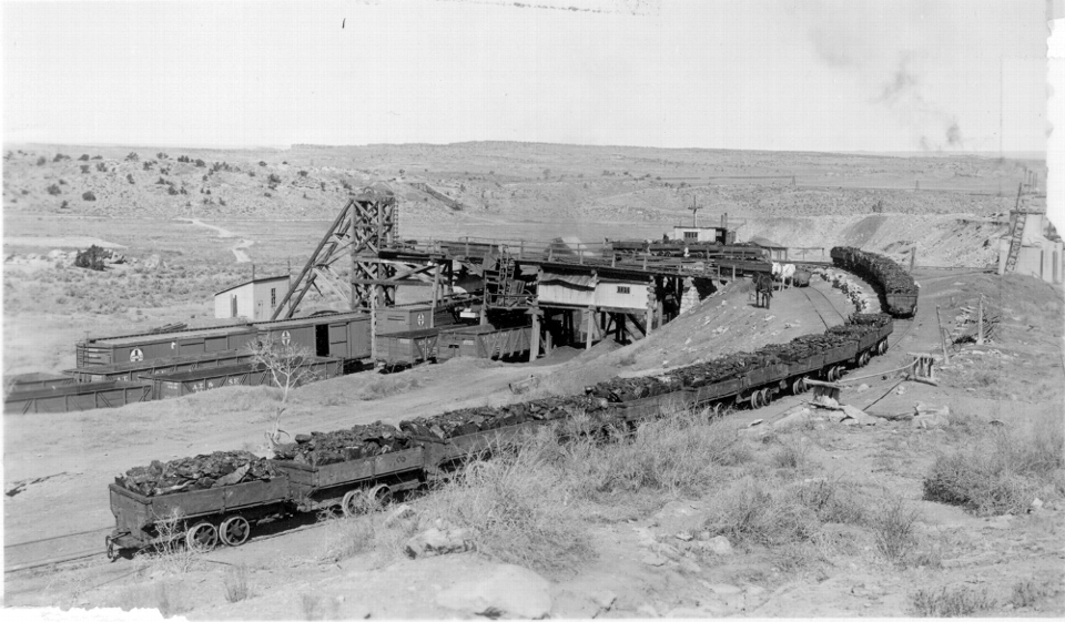 The loading facilities at Southwestern mine, Gallup, New Mexico, April 5, 1933
