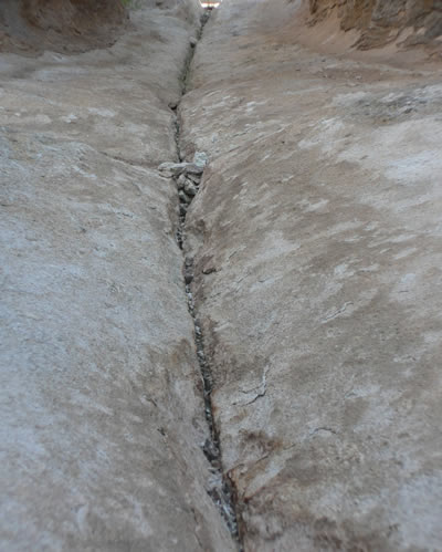 fracture in tuff